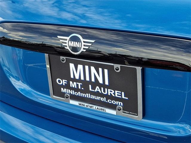 Photo of 2022 Island Blue Metallic MINI Hardtop