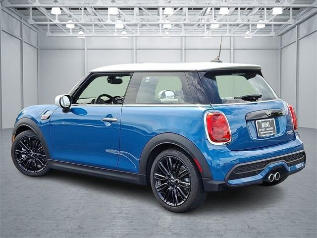 Photo of 2022 Island Blue Metallic MINI Hardtop
