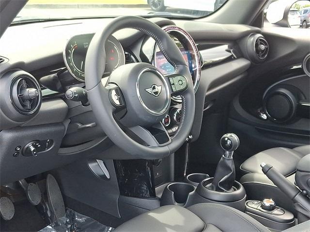 Photo of 2022 Island Blue Metallic MINI Hardtop