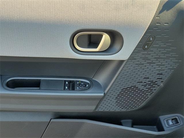 Photo of 2025 White Metallic MINI Hardtop