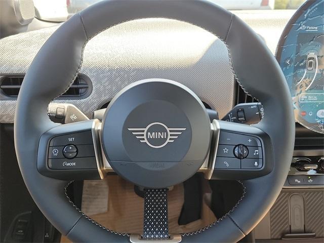 Photo of 2025 White Metallic MINI Hardtop