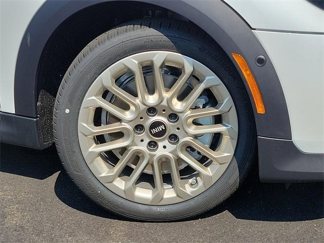 Photo of 2025 White Metallic MINI Hardtop