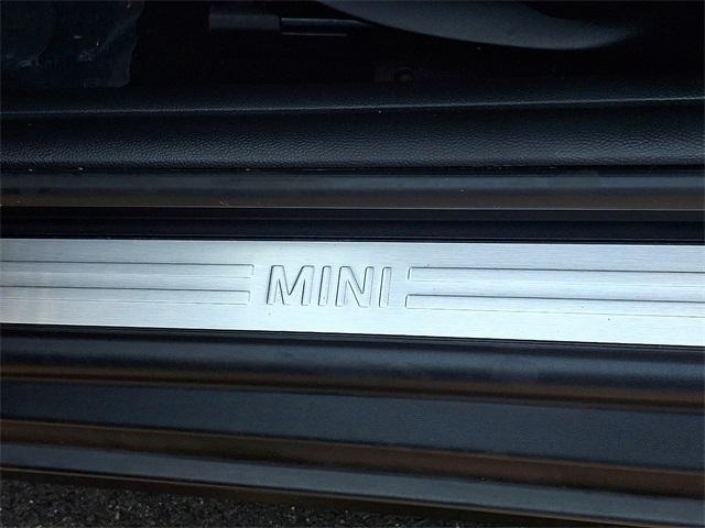 Photo of 2025 Chili Pepper Red MINI Hardtop