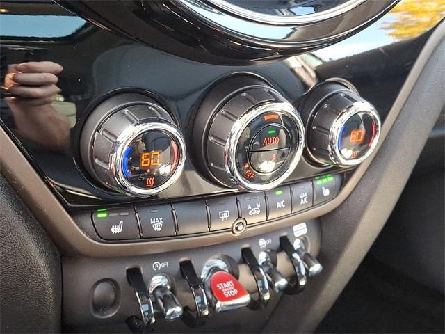 Photo of 2024 Sage Green Metallic MINI Countryman