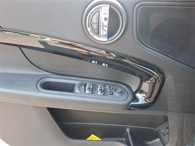 Photo of 2024 Sage Green Metallic MINI Countryman