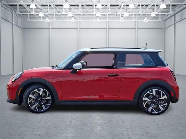 Photo of 2025 Chili Pepper Red MINI Hardtop