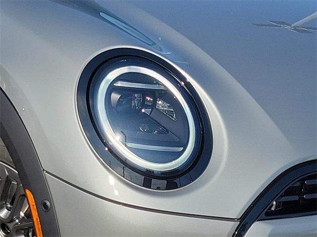 Photo of 2025 Silver MINI Hardtop