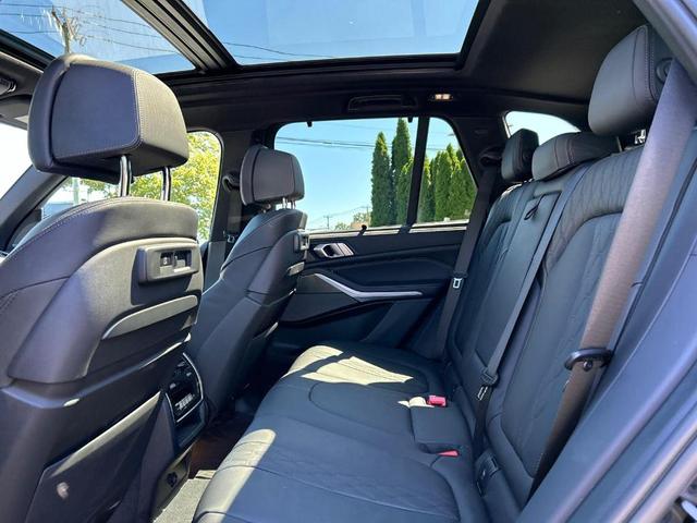 Photo of 2023 Black Sapphire Metallic BMW X5 PHEV