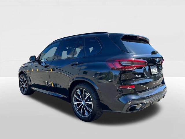 Photo of 2023 Black Sapphire Metallic BMW X5 PHEV