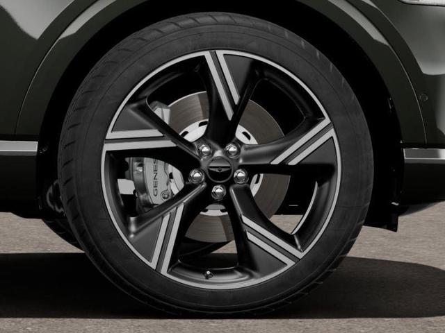 Photo of 2025 Green Genesis GV80
