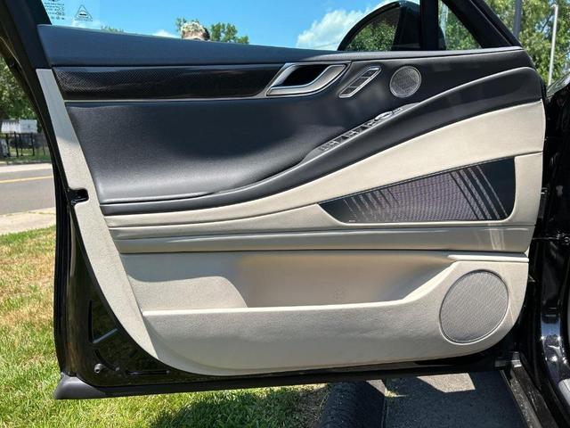 Photo of 2024 Vik Black Genesis G80