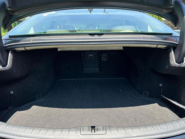 Photo of 2024 Vik Black Genesis G80