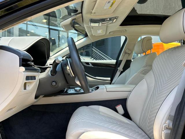 Photo of 2024 Vik Black Genesis G80