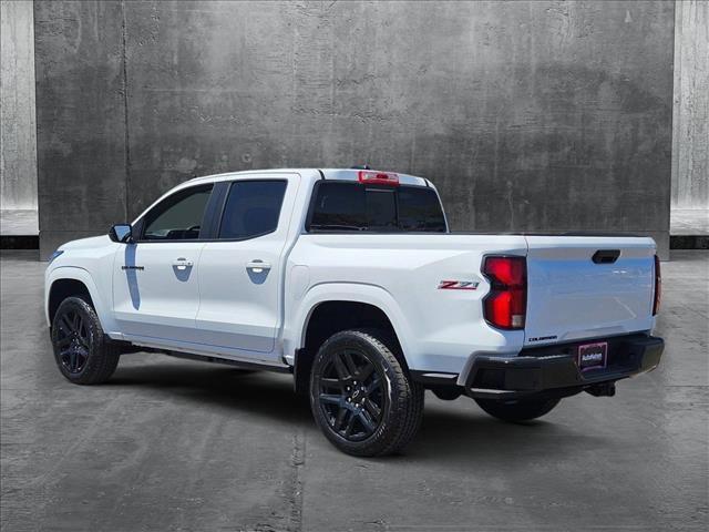 Photo of 2025 Summit White Chevrolet Colorado