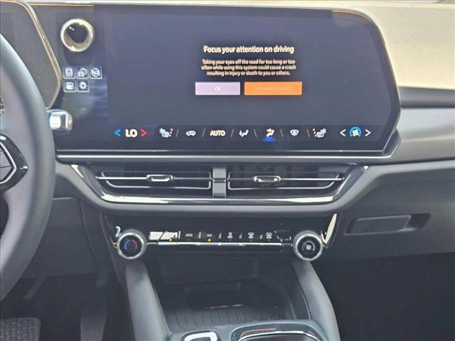 Photo of 2025 Black Chevrolet Equinox EV