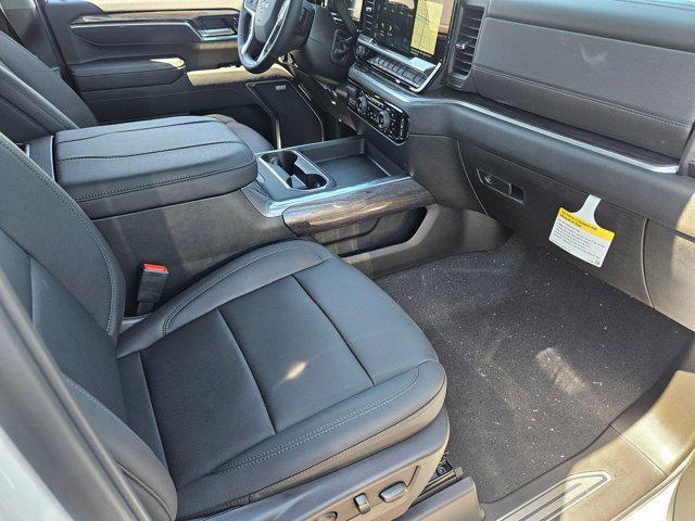 Photo of 2025 Summit White Chevrolet Silverado 2500