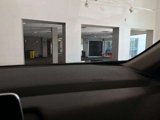 Photo of 2024 Super Black Nissan Rogue