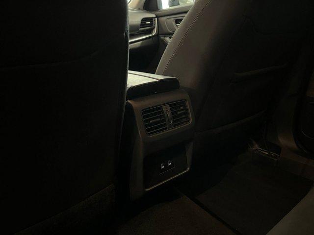 Photo of 2024 Super Black Nissan Rogue