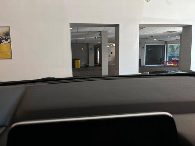 Photo of 2024 Super Black Nissan Rogue