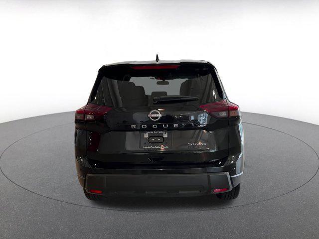 Photo of 2024 Super Black Nissan Rogue