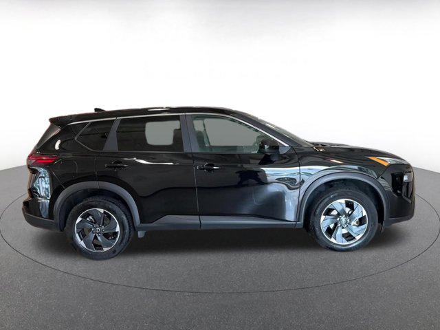 Photo of 2024 Super Black Nissan Rogue