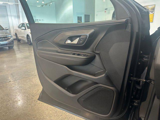 Photo of 2024 Ebony Twilight Metallic GMC Terrain