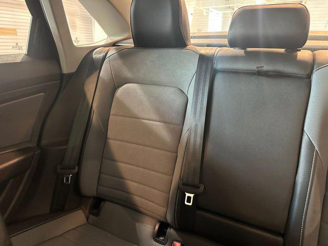 Photo of 2025 Deep Black Pearl Volkswagen Jetta