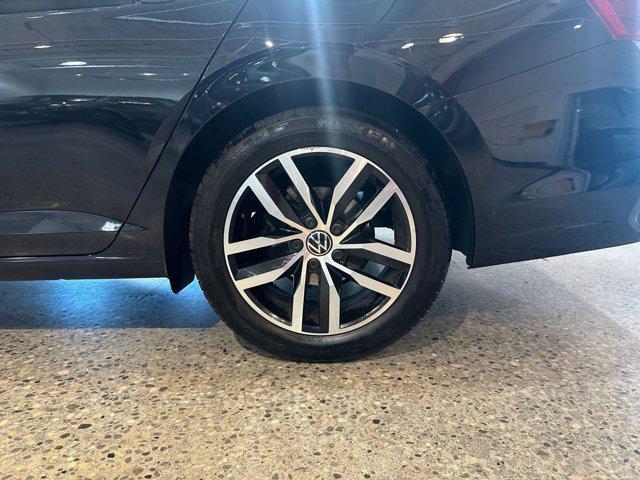 Photo of 2025 Deep Black Pearl Volkswagen Jetta