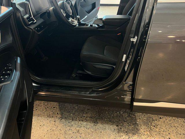 Photo of 2024 Gravity Gray Kia Sportage