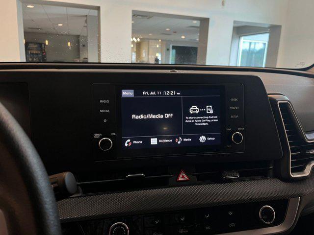 Photo of 2024 Gravity Gray Kia Sportage