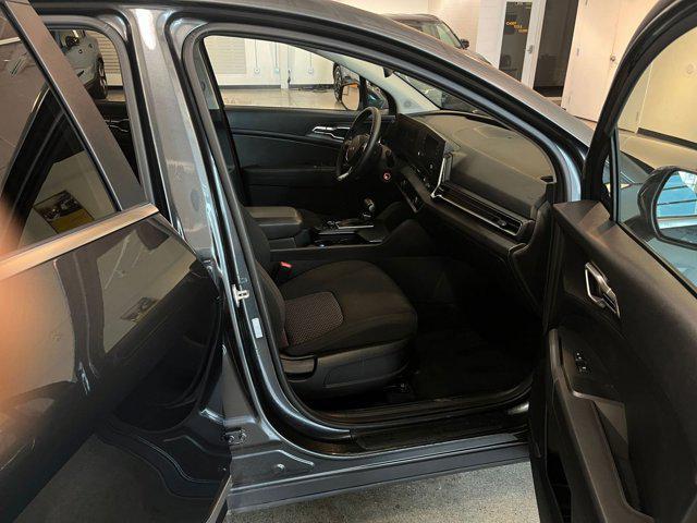 Photo of 2024 Gravity Gray Kia Sportage