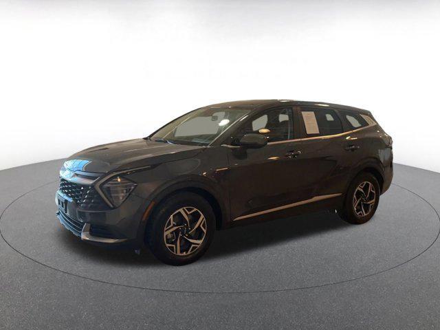 Photo of 2024 Gravity Gray Kia Sportage