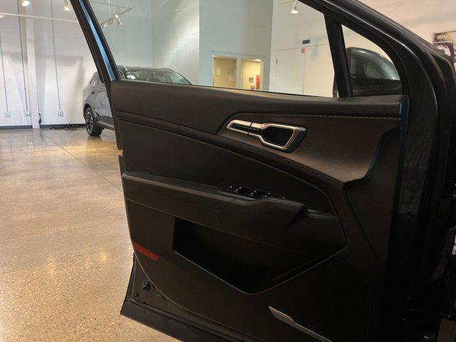 Photo of 2024 Gravity Gray Kia Sportage
