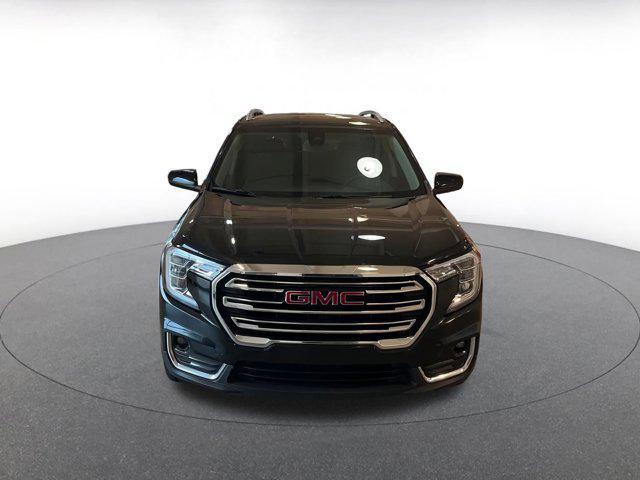 Photo of 2024 Ebony Twilight Metallic GMC Terrain