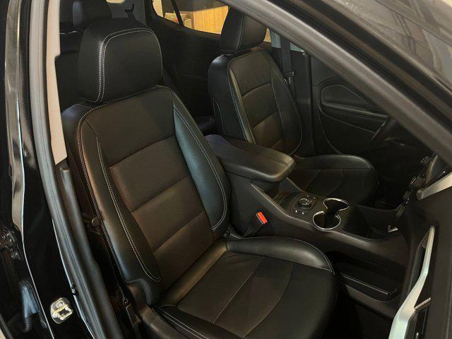 Photo of 2024 Ebony Twilight Metallic GMC Terrain