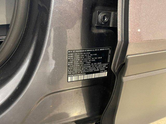 Photo of 2024 Platinum Gray Metallic Volkswagen Tiguan