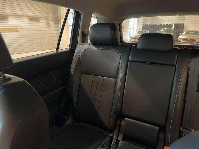 Photo of 2024 Platinum Gray Metallic Volkswagen Tiguan