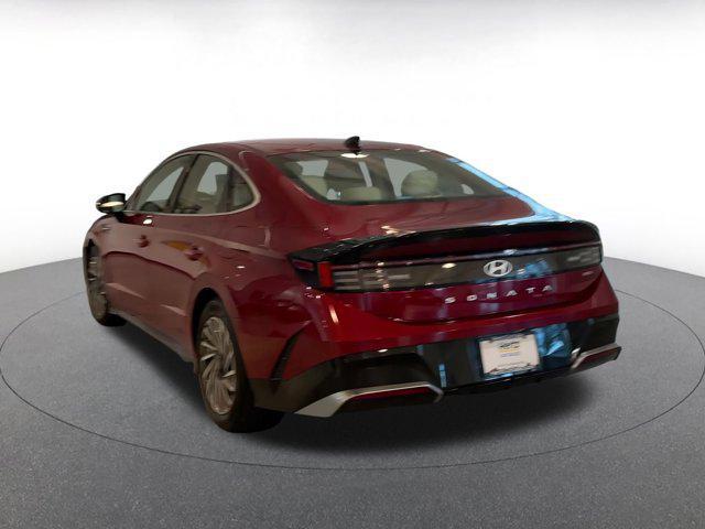 Photo of 2024 Ultimate red Hyundai SONATA Hybrid