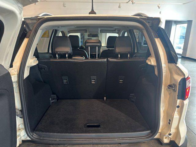 Photo of 2019 Diamond White Ford EcoSport