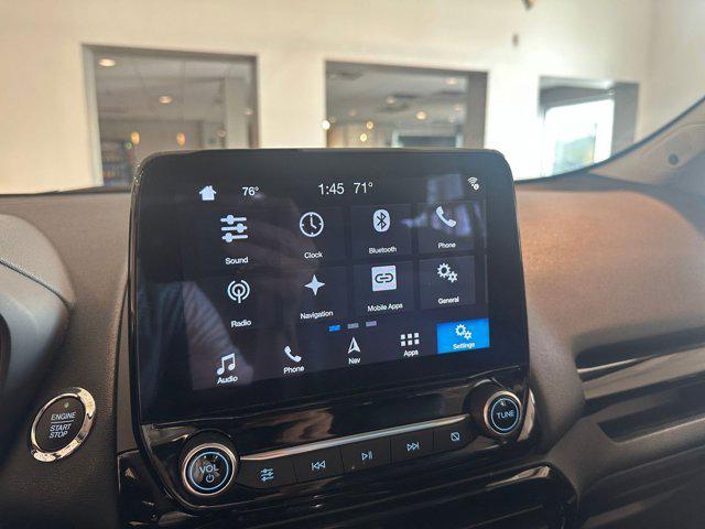 Photo of 2019 Diamond White Ford EcoSport