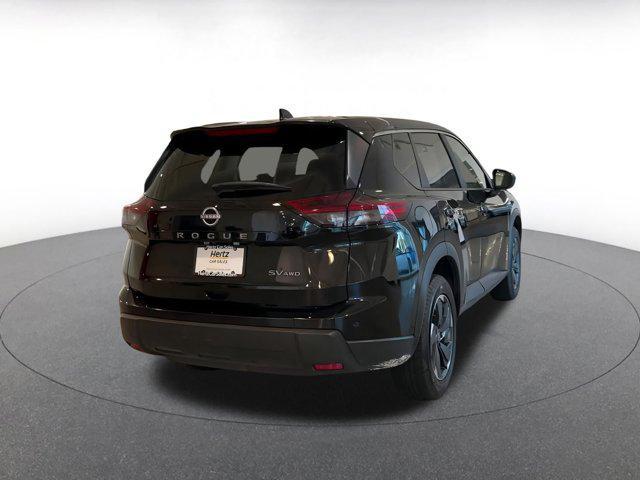 Photo of 2024 Super Black Nissan Rogue
