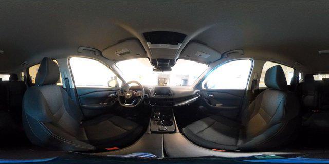 Photo of 2024 Super Black Nissan Rogue