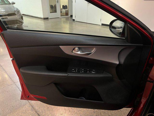 Photo of 2023 Currant Red Kia Forte