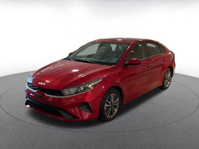 Photo of 2023 Currant Red Kia Forte