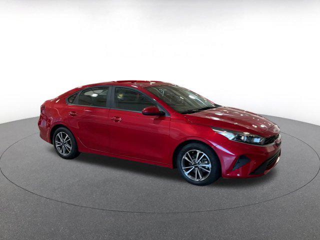 Photo of 2023 Currant Red Kia Forte