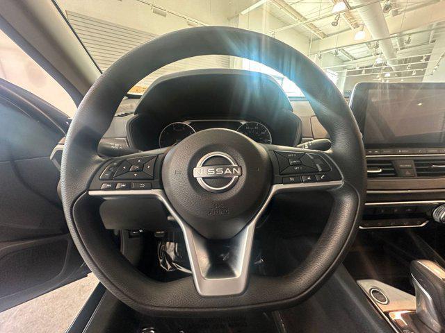 Photo of 2024 Super Black Nissan Altima