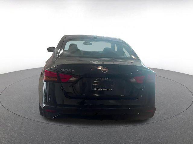 Photo of 2024 Super Black Nissan Altima