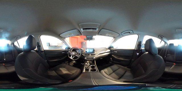 Photo of 2024 Super Black Nissan Altima