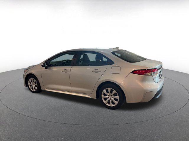 Photo of 2024 Classic Silver Metallic Toyota Corolla