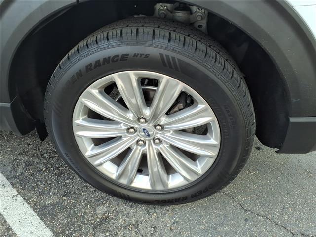 Photo of 2021 Oxford White Ford Explorer